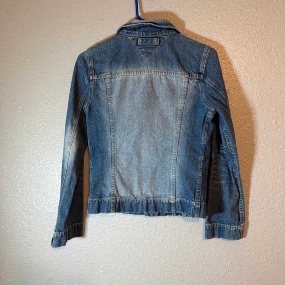Tommy Jeans Small Vintage Light Wash Denim Jacket Button Up Faded Look - Picture 4 of 7
